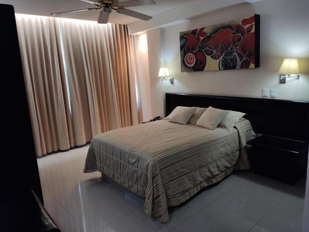 Hotel Mary Celaya Celaya  Eksteriør billede